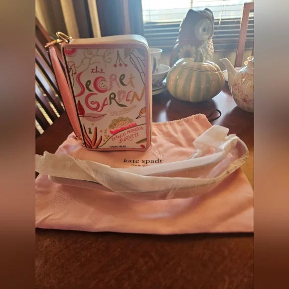 Kate Spade Storyteller Secret Garden Embroidered 3d Book Crossbody - Picture 5 of 5